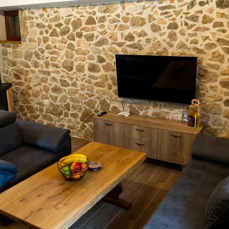 Kamena Kuca Vegar Country house Ljubuski