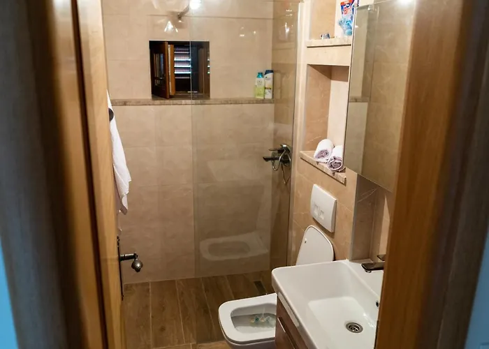 Kamena Kuca Vegar 乡村民宿 Ljubuški