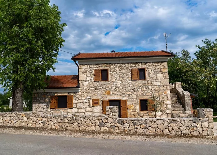 Kamena Kuca Vegar 乡村民宿 Ljubuški